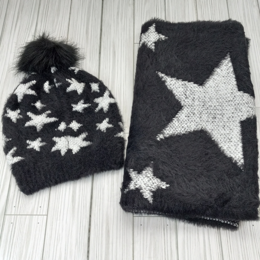 Torrid Allover Stars Scarf & Beanie Set